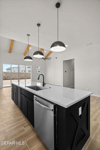 14501 BURWOOD Circle, Horizon City, TX 79928
