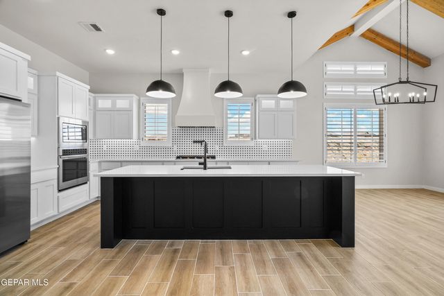 14501 BURWOOD Circle, Horizon City, TX 79928