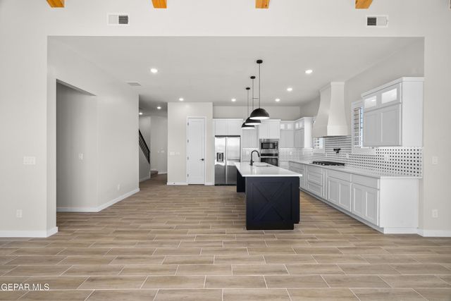 14501 BURWOOD Circle, Horizon City, TX 79928