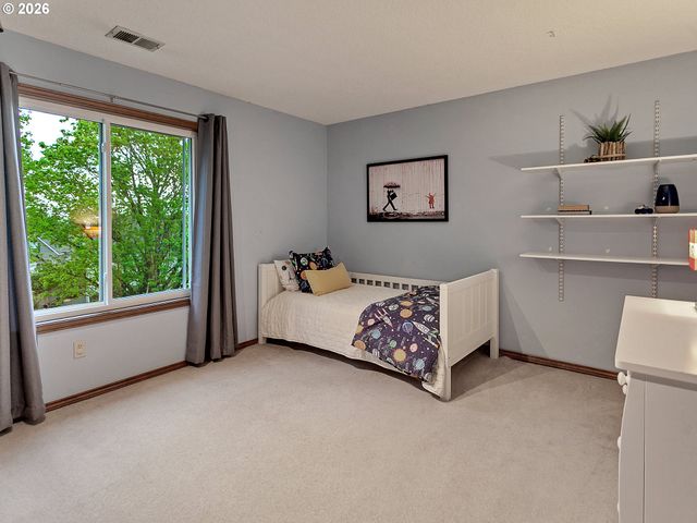 6106 CHURCHILL DOWNS Dr, West Linn, OR 97068