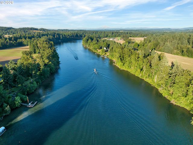 6106 CHURCHILL DOWNS Dr, West Linn, OR 97068