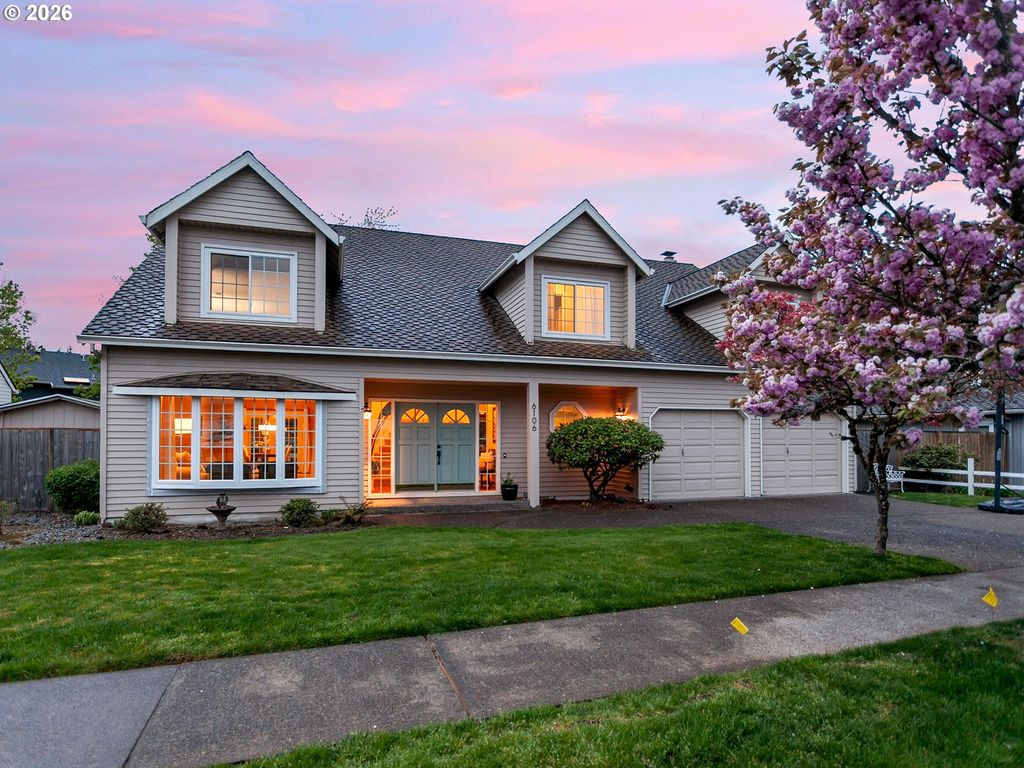 6106 CHURCHILL DOWNS Dr, West Linn, OR 97068