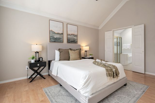 8606 Old Oak Drive, Irving, TX 75063