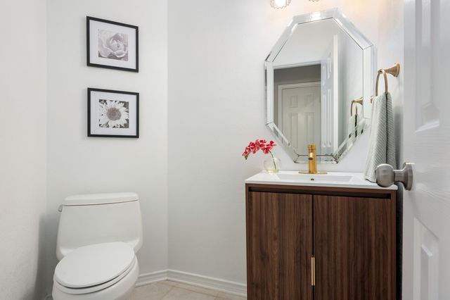 8606 Old Oak Drive, Irving, TX 75063