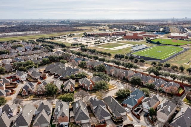 8606 Old Oak Drive, Irving, TX 75063