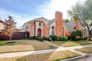 8606 Old Oak Drive, Irving, TX 75063