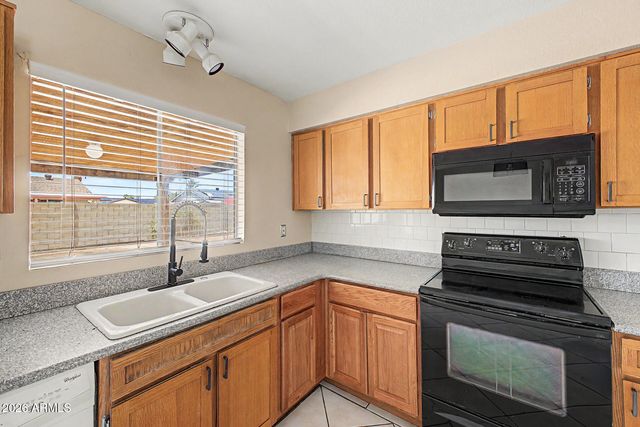 3338 W Tonto Lane, Phoenix, AZ 85027
