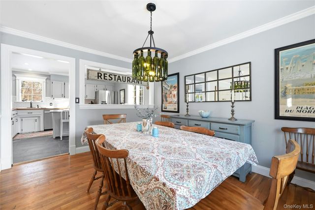 19 Walnut Drive, Shoreham, NY 11786