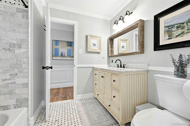 19 Walnut Drive, Shoreham, NY 11786