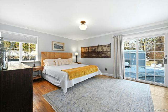 19 Walnut Drive, Shoreham, NY 11786