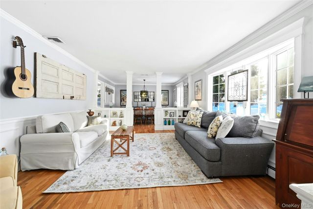 19 Walnut Drive, Shoreham, NY 11786