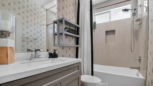18601 Juniper Springs, Canyon Country, CA 91387