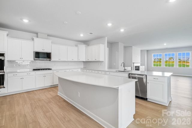 2284 Moon Crest Road 146, Lancaster, SC 29720
