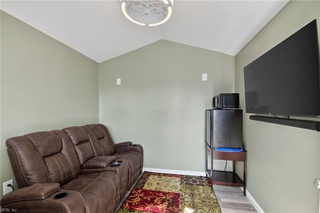 1617 Banff CT, Chesapeake, VA 23320
