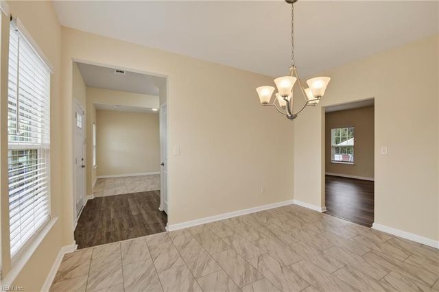 1617 Banff CT, Chesapeake, VA 23320