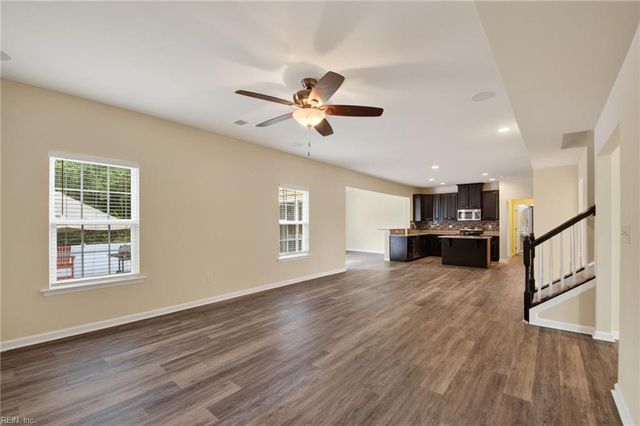 1617 Banff CT, Chesapeake, VA 23320