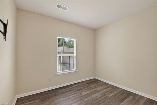 1617 Banff CT, Chesapeake, VA 23320
