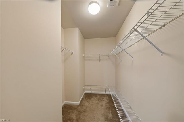 1617 Banff CT, Chesapeake, VA 23320