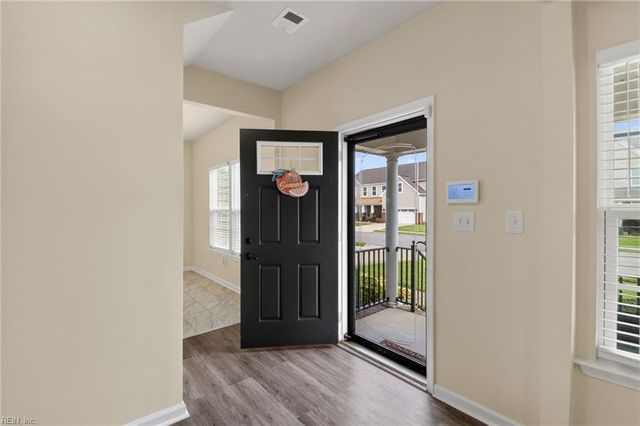 1617 Banff CT, Chesapeake, VA 23320
