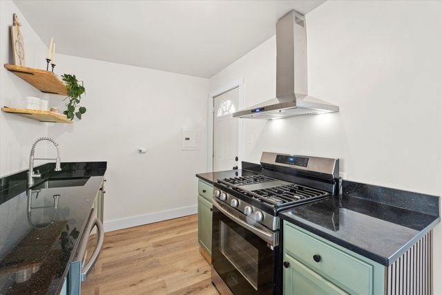 7411 N Wolcott Avenue 1E, Chicago, IL 60626