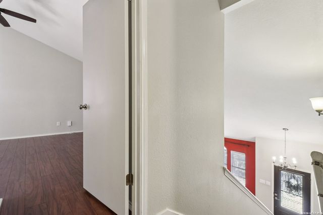 15727 Knollrun, San Antonio, TX 78247