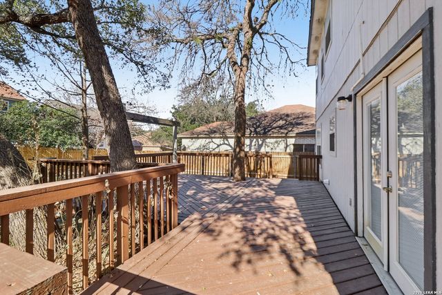 15727 Knollrun, San Antonio, TX 78247