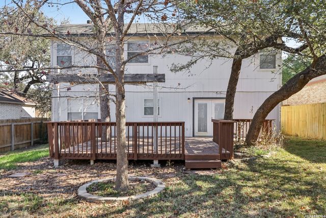 15727 Knollrun, San Antonio, TX 78247