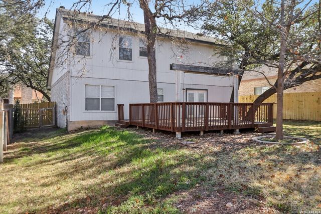 15727 Knollrun, San Antonio, TX 78247