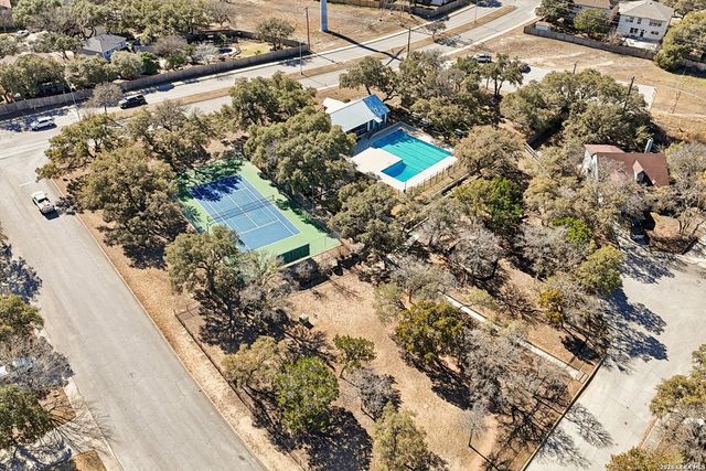 15727 Knollrun, San Antonio, TX 78247