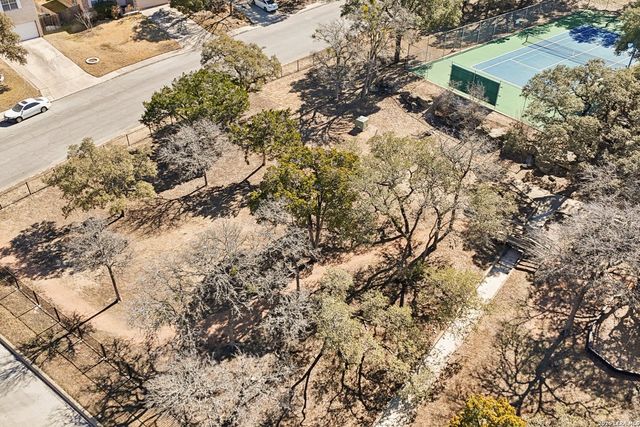 15727 Knollrun, San Antonio, TX 78247