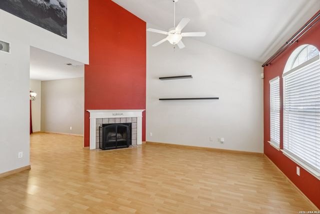 15727 Knollrun, San Antonio, TX 78247