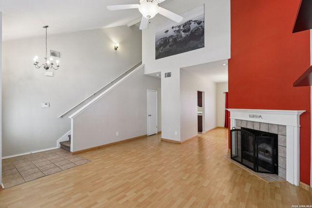 15727 Knollrun, San Antonio, TX 78247