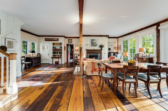 132 Tantumorantum Road, Lyme, CT 06371
