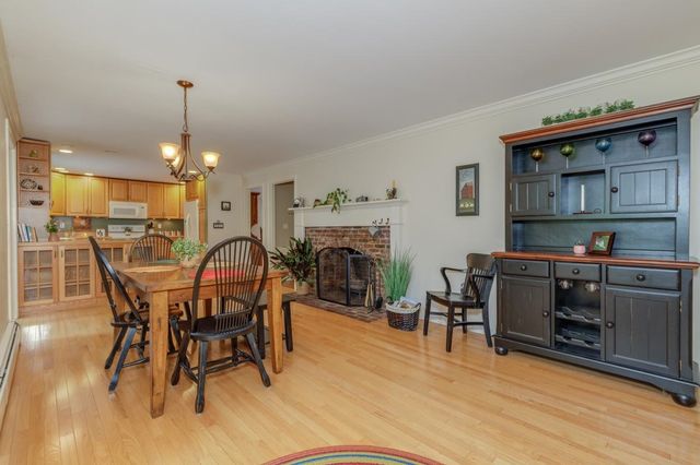 22 Horace Greeley Road, Amherst, NH 03031