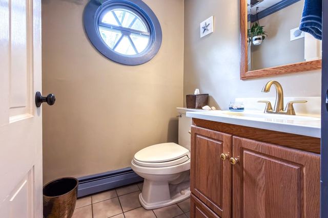 22 Horace Greeley Road, Amherst, NH 03031