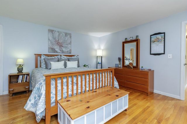 22 Horace Greeley Road, Amherst, NH 03031