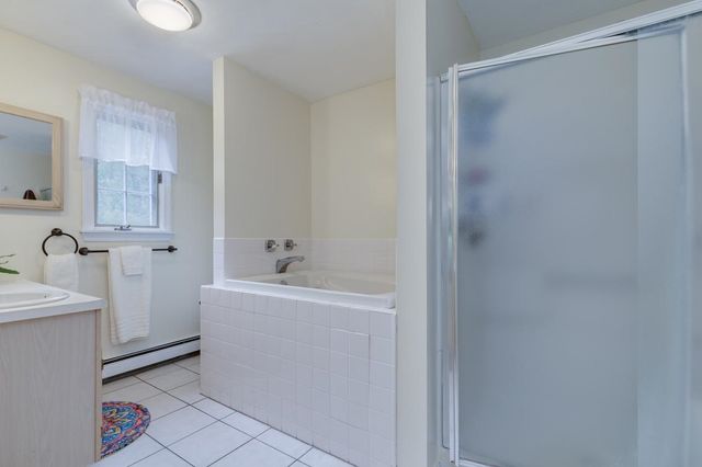 22 Horace Greeley Road, Amherst, NH 03031