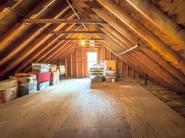 22 Horace Greeley Road, Amherst, NH 03031