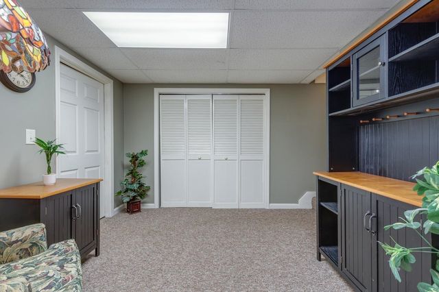 22 Horace Greeley Road, Amherst, NH 03031
