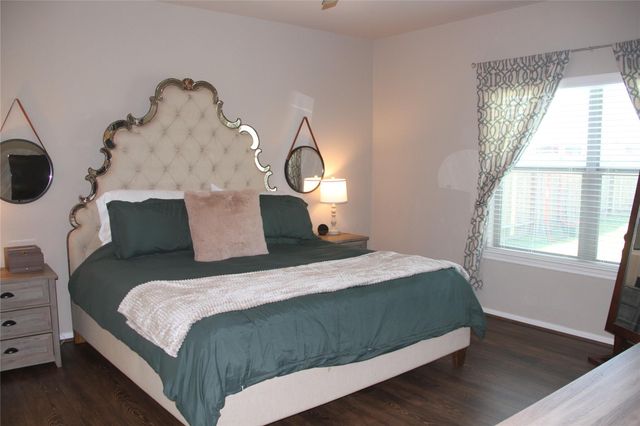 28623 Lockeridge Springs Drive, Spring, TX 77386