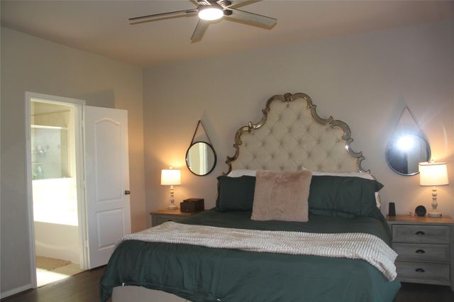 28623 Lockeridge Springs Drive, Spring, TX 77386