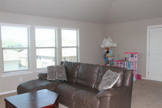 28623 Lockeridge Springs Drive, Spring, TX 77386