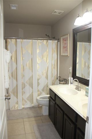 28623 Lockeridge Springs Drive, Spring, TX 77386