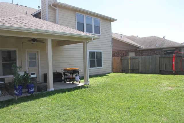 28623 Lockeridge Springs Drive, Spring, TX 77386