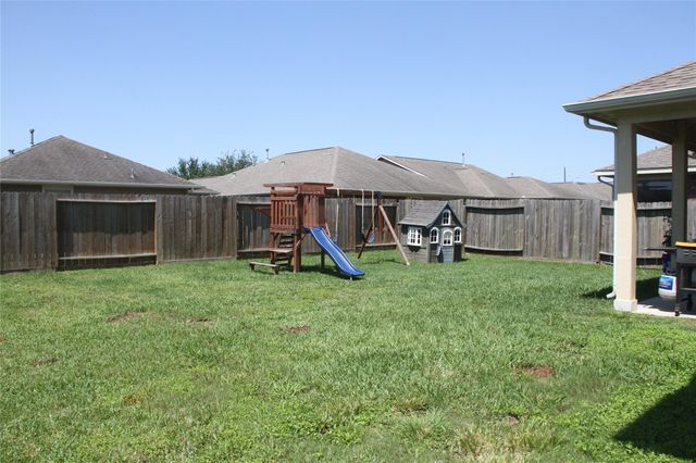 28623 Lockeridge Springs Drive, Spring, TX 77386