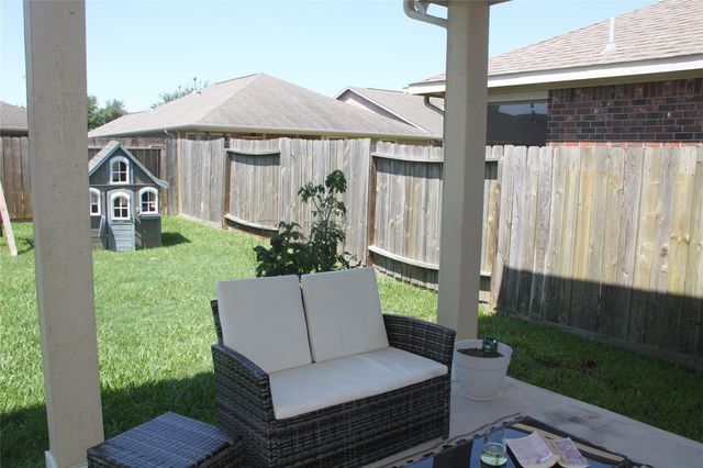 28623 Lockeridge Springs Drive, Spring, TX 77386