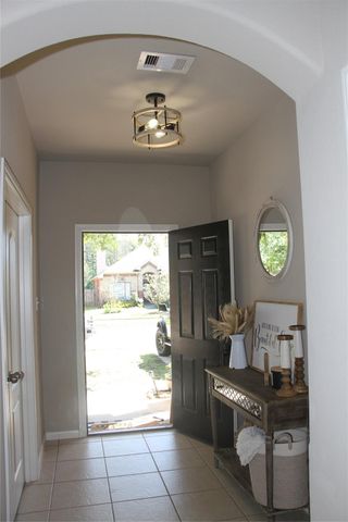 28623 Lockeridge Springs Drive, Spring, TX 77386