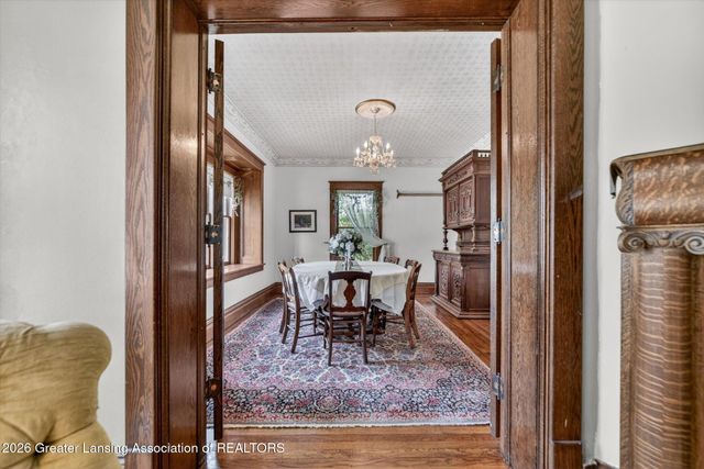 124 W Lincoln Street, Grand Ledge, MI 48837