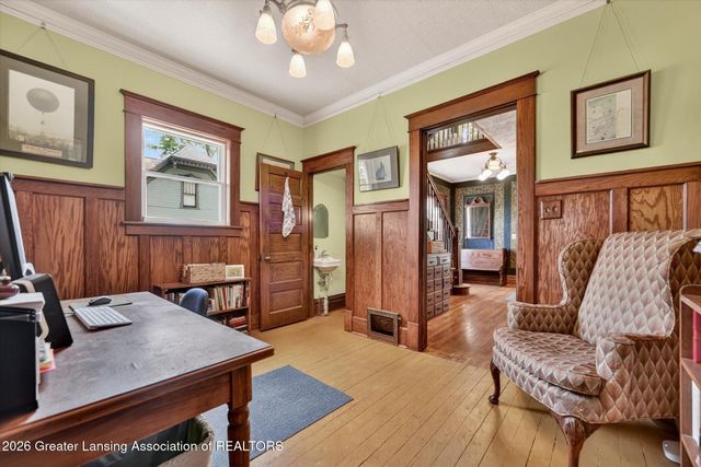 124 W Lincoln Street, Grand Ledge, MI 48837