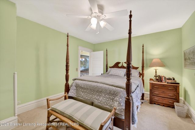 124 W Lincoln Street, Grand Ledge, MI 48837